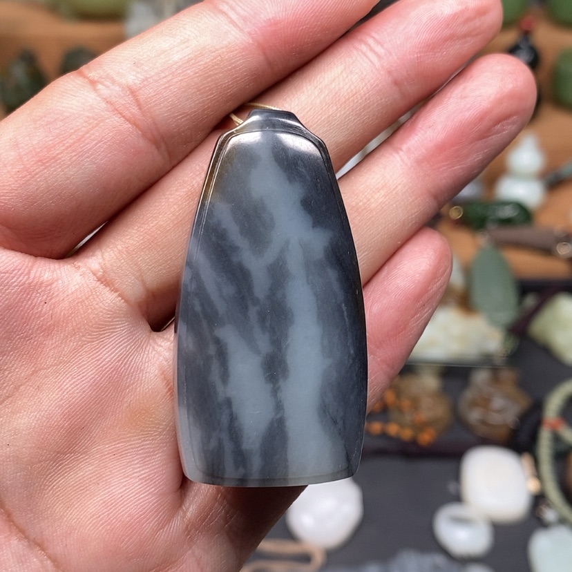 【闪购商品】颈饰未镶嵌和田玉（糖玉）