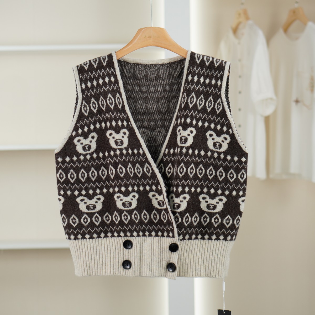 麦迪尚品【唯】51203298 秋季时尚可爱保暖针织马甲开衫女装