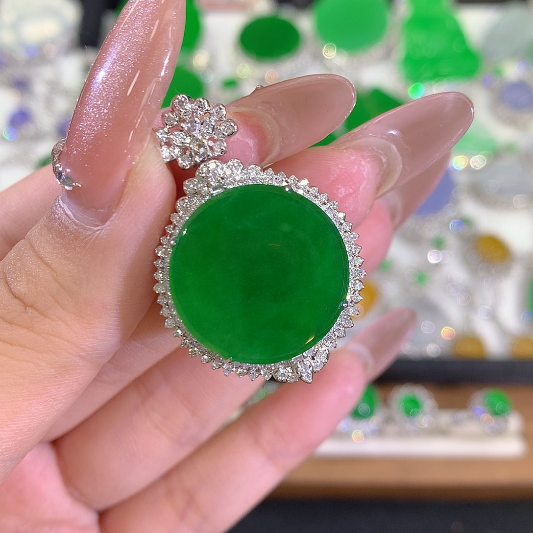 翡翠颈饰18K金镶嵌11111111111