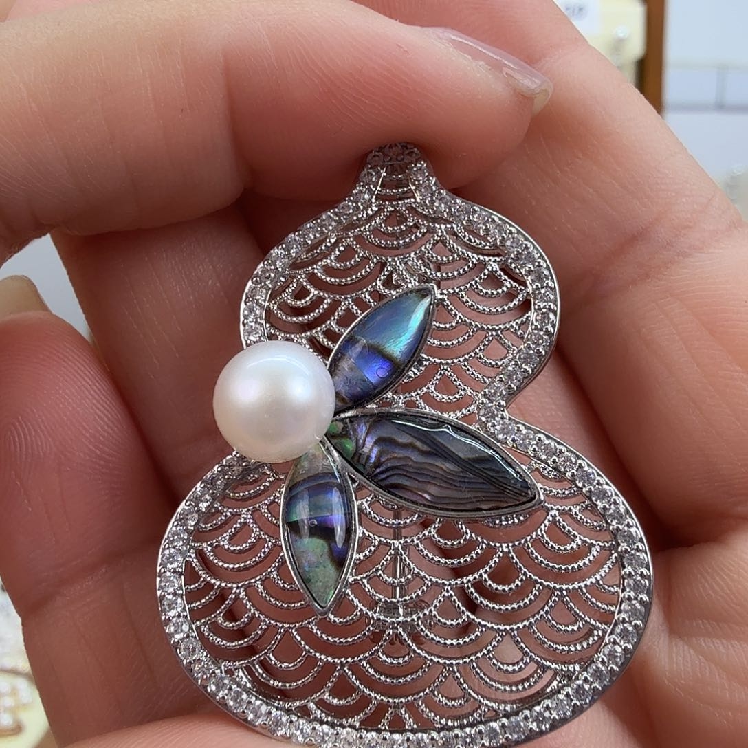 淡水珍珠胸饰未镶嵌