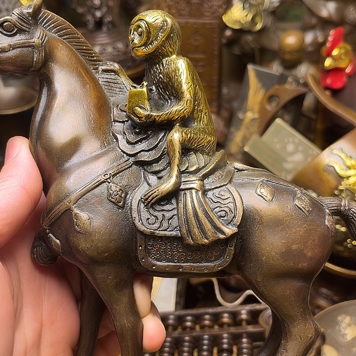 精美铜器批发档口