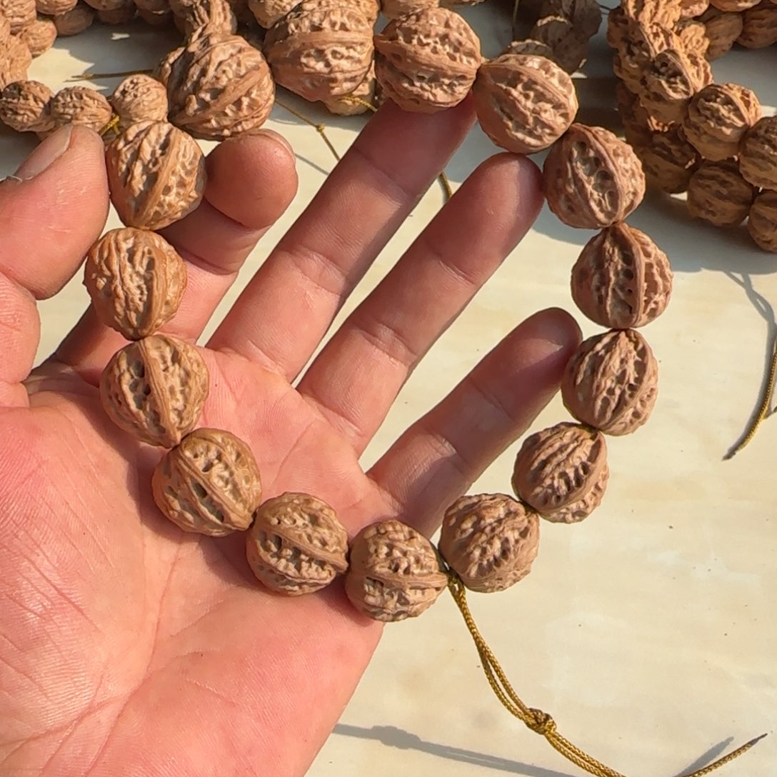 长***龍文玩核桃吊坠核桃手串