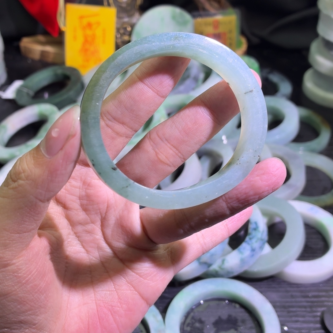 定制翡翠未镶嵌天然翡翠A货毛胚手镯定制