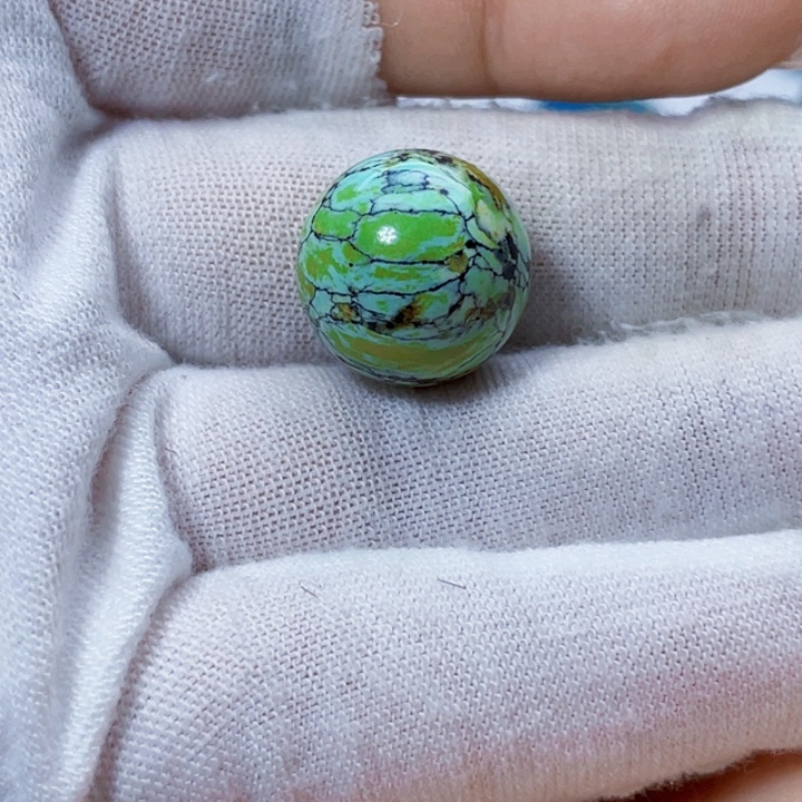 绿松石未镶嵌饰品