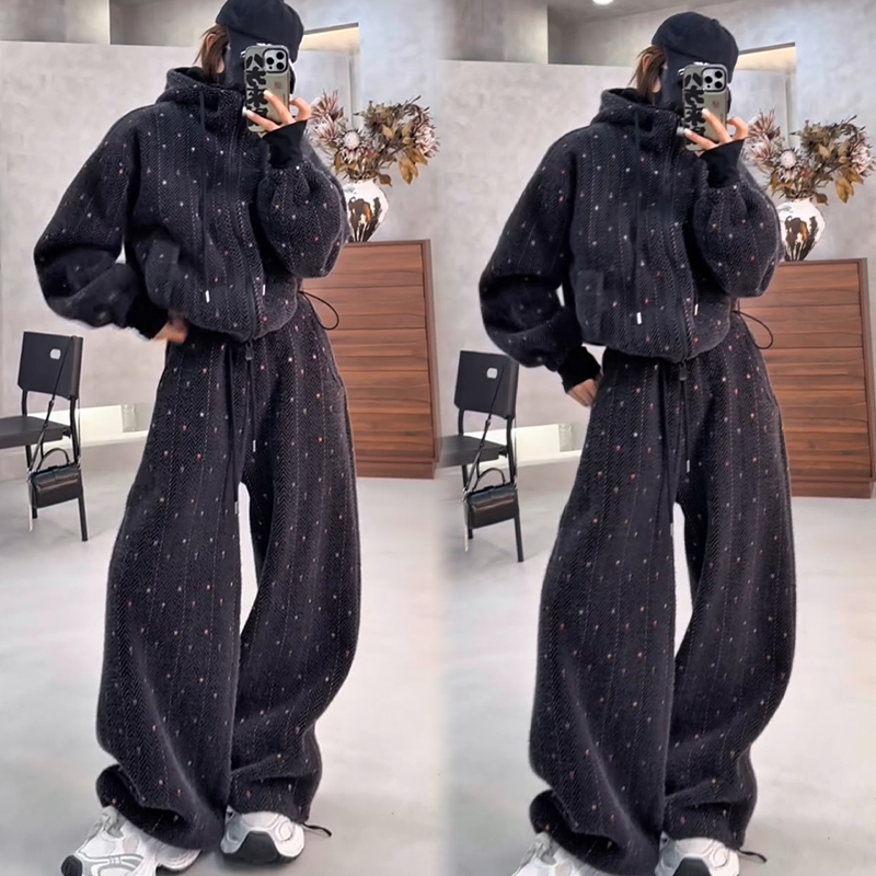 2025秋冬新款时尚显瘦气质网红高档套装女高级百搭宽松大码两件套