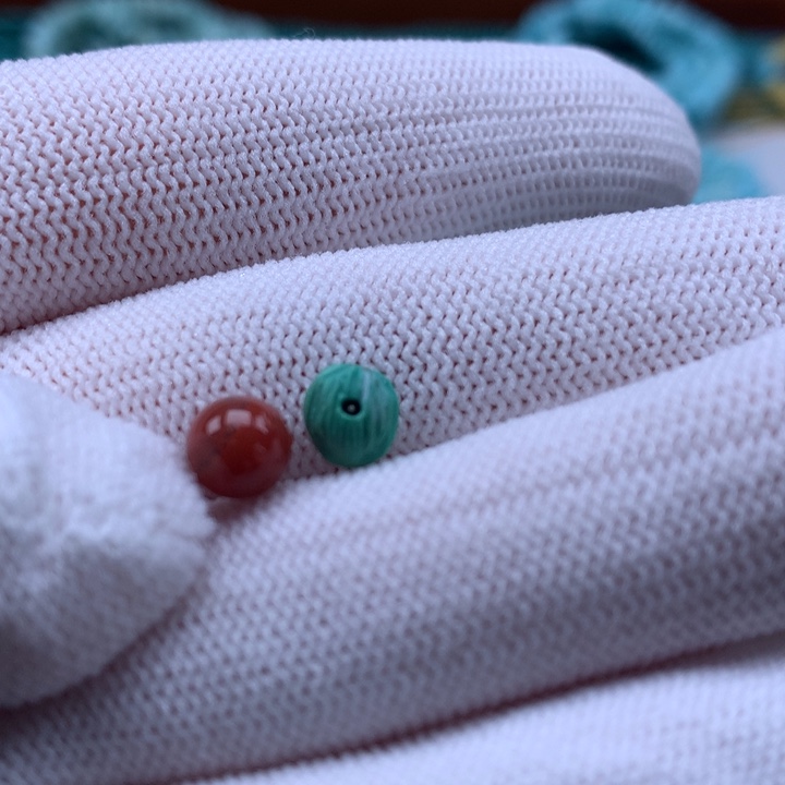 南红玛瑙未镶嵌珠宝奇石