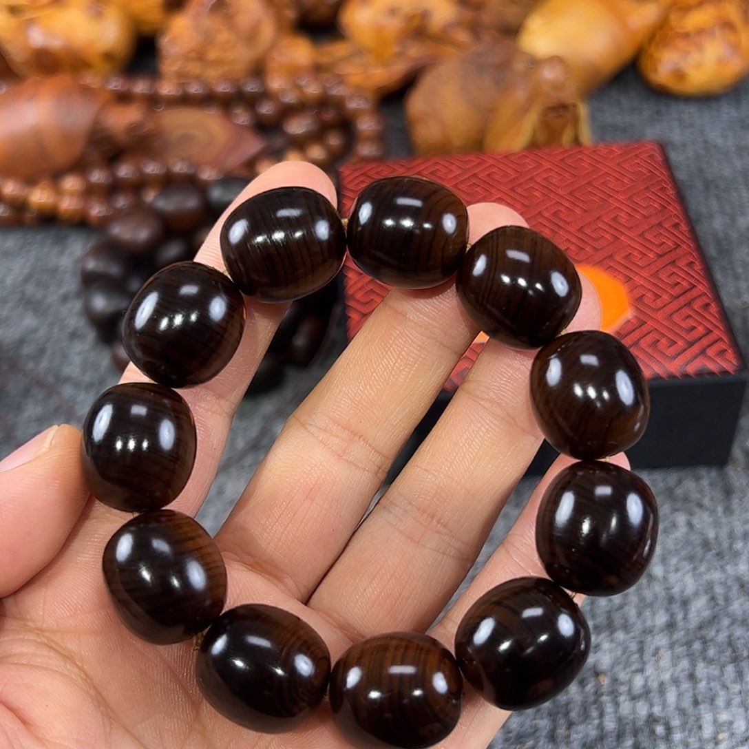 崖柏太行崖柏 崖窝（天品）20枣珠黑金刚舍利骨，超级震撼香