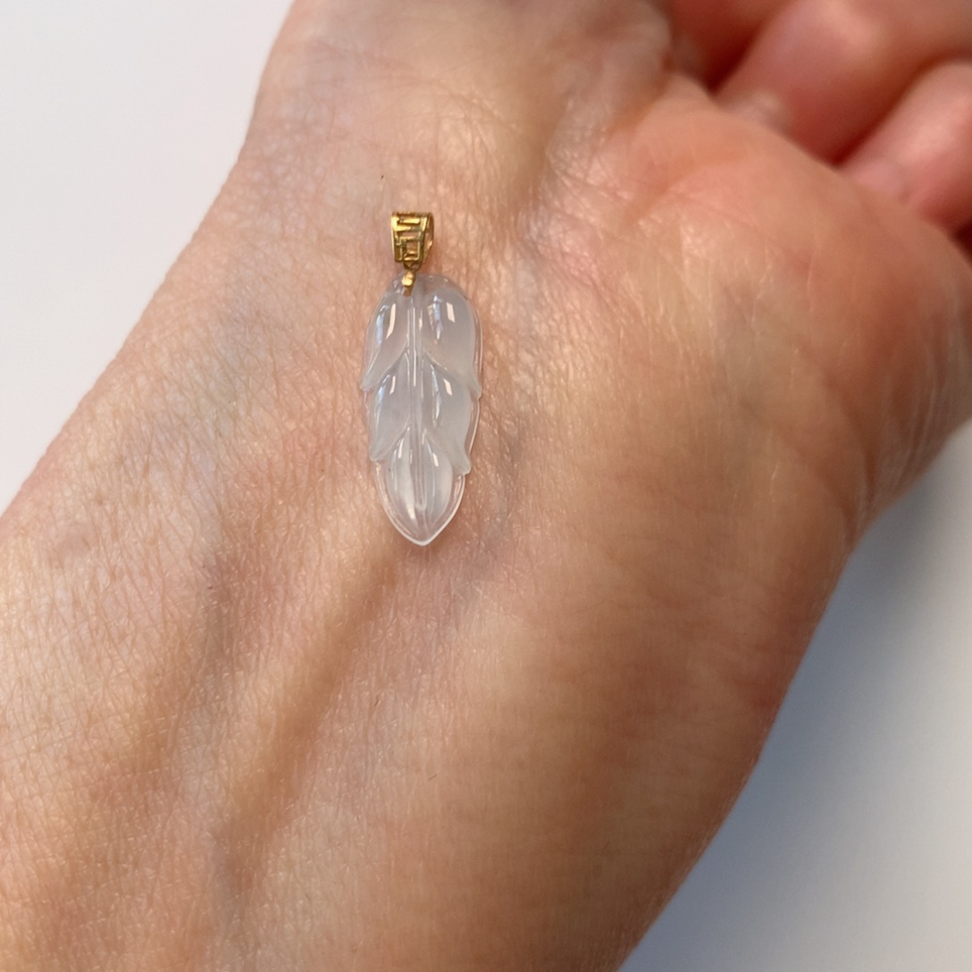 翡翠颈饰18K金镶嵌叶