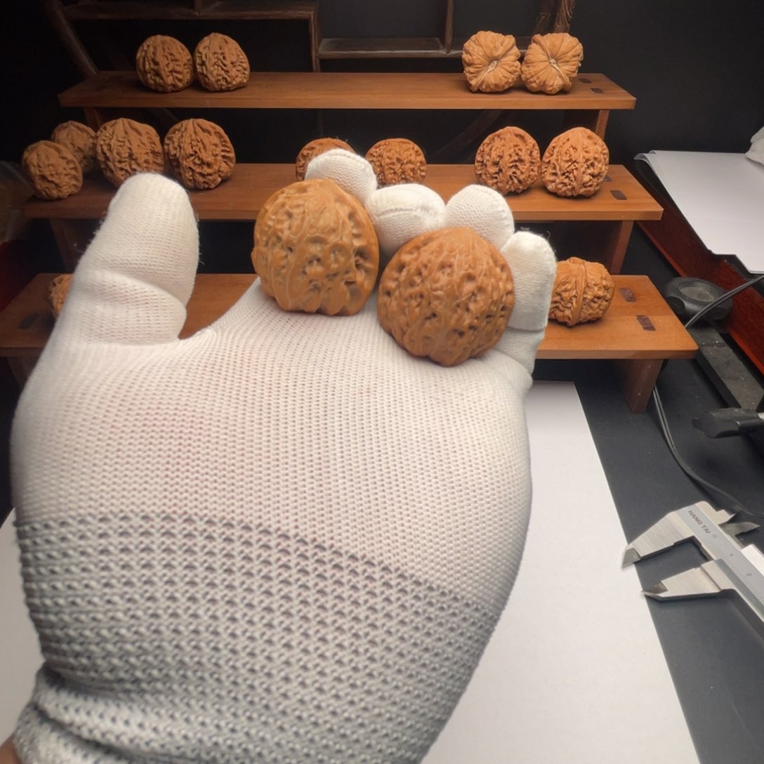 文玩核桃把件全品无修饰铁锤妹妹