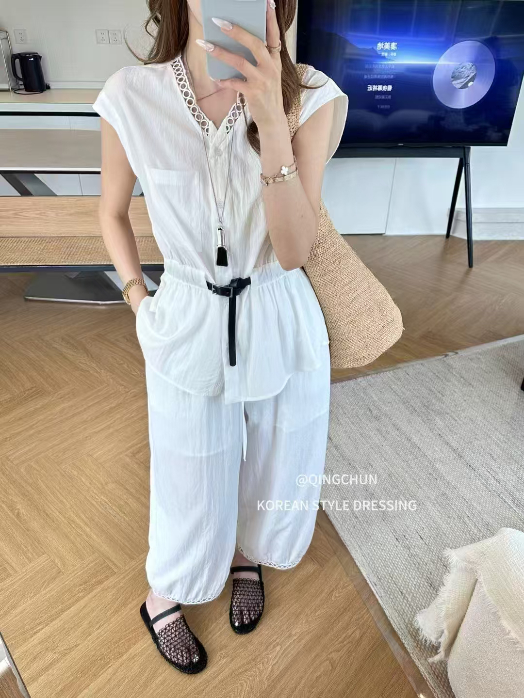 圈圈领无袖上衣搭配阔腿九分裤套装（偏远地区不包邮）