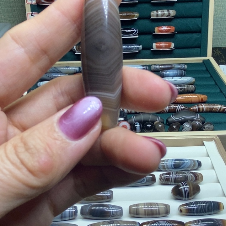 手***1玛瑙/玉髓未镶嵌珠宝半成品