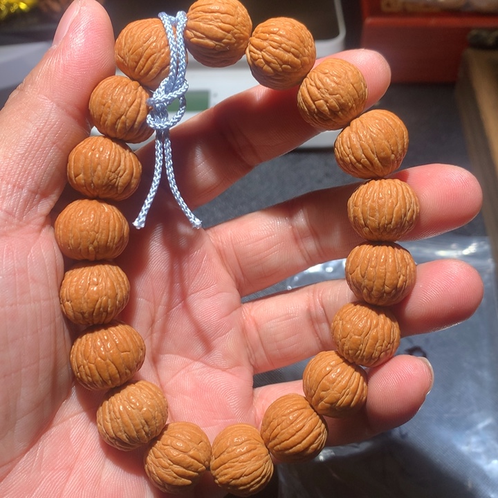 精品原皮18颗17mm左右金苹果文玩手串（随机发货）