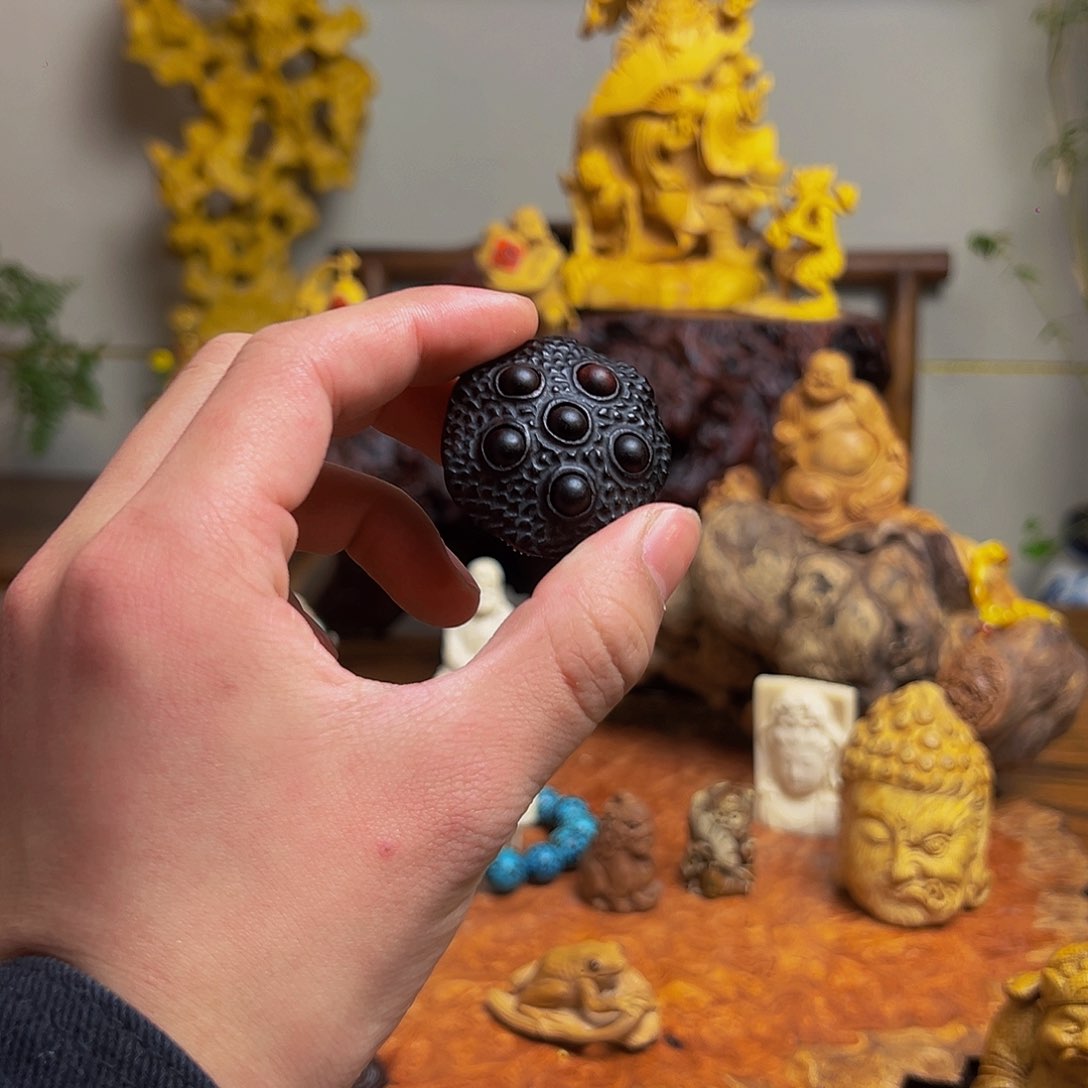 竹尚秋竹木雕刻莲蓬