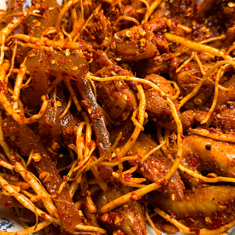 云南佤味大杂烩鸡爪牛皮鸡翅尖鸡胗鸡脚筋苤菜根香辣休闲追剧零食