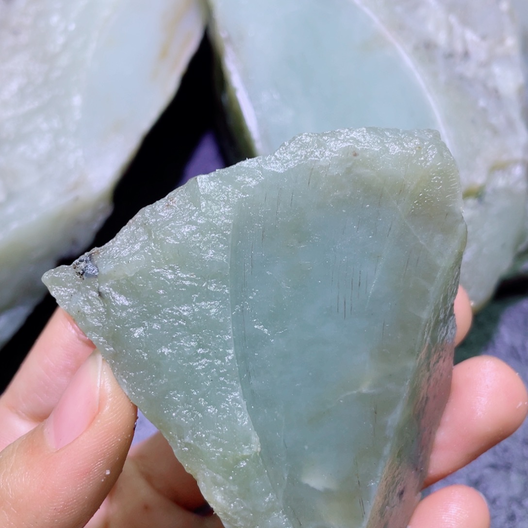 和田玉未镶嵌珠宝半成品