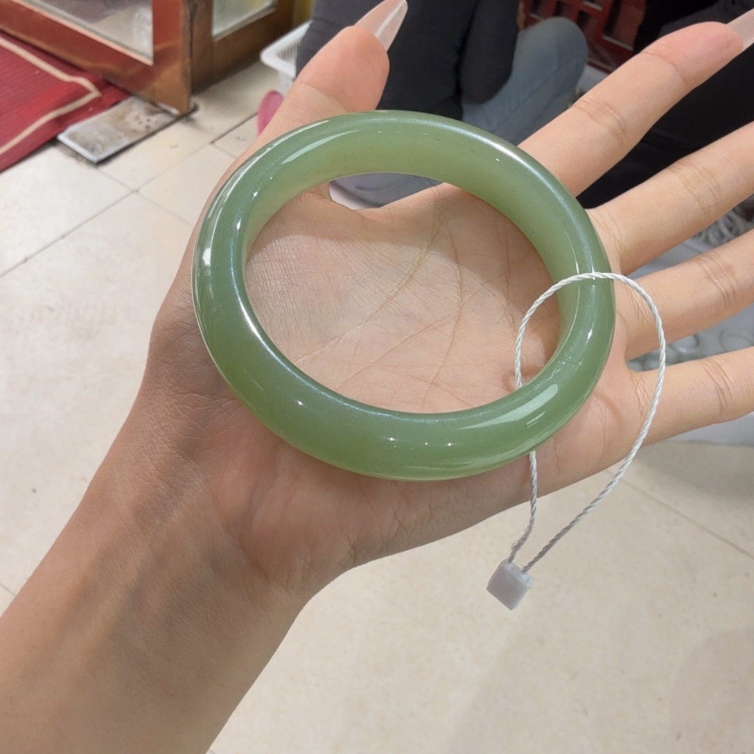 东陵石未镶嵌手镯