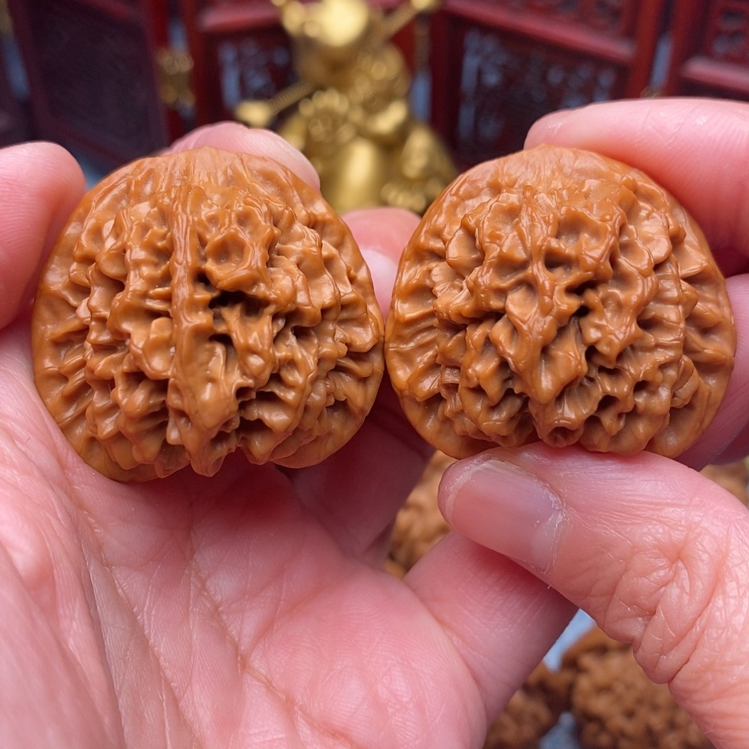 文玩核桃把件全品手捻秦闷35.8尺