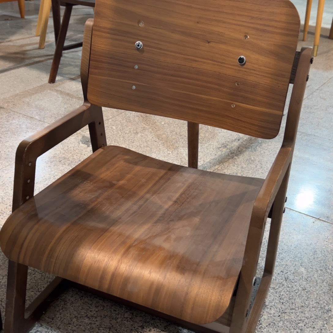 木胡桃色小餐椅休闲椅