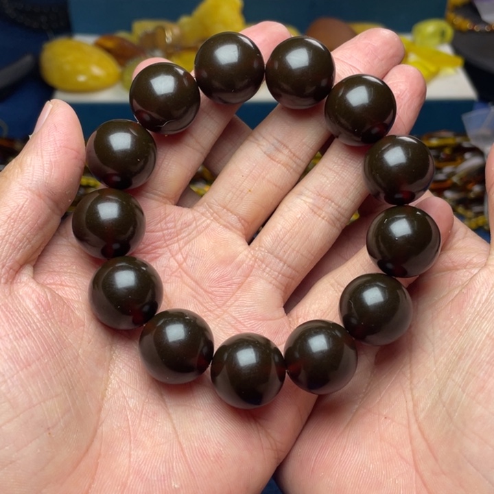 未镶嵌琥珀珠宝奇石