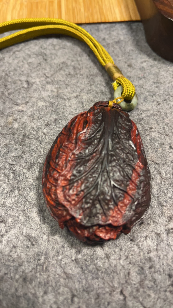 小叶紫檀白菜手把件