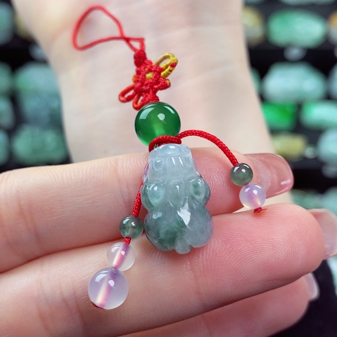 翡翠颈饰未镶嵌天然