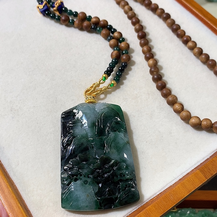 翡翠未镶嵌颈饰翡翠吊坠