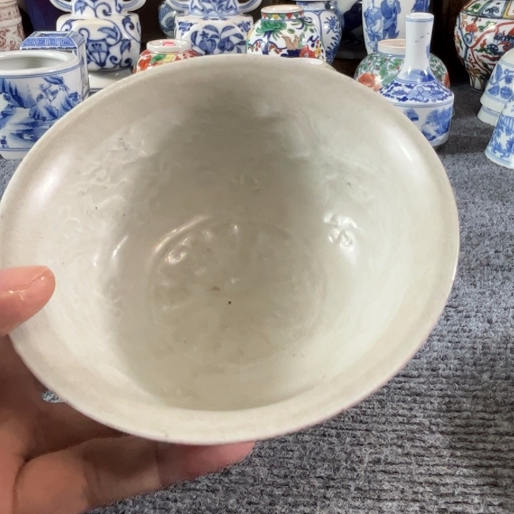 摆件陶一个青花的小碗碗