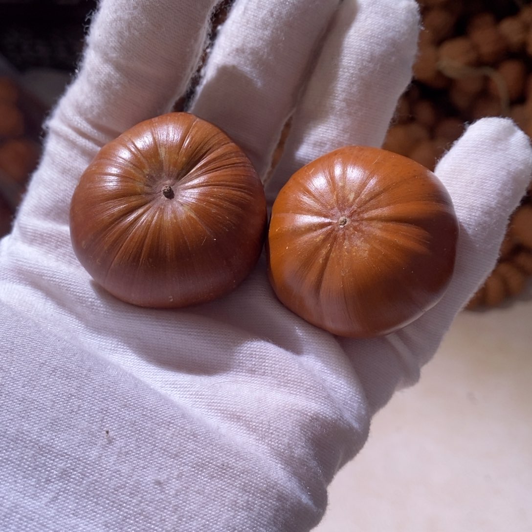 手串文玩核桃…………6