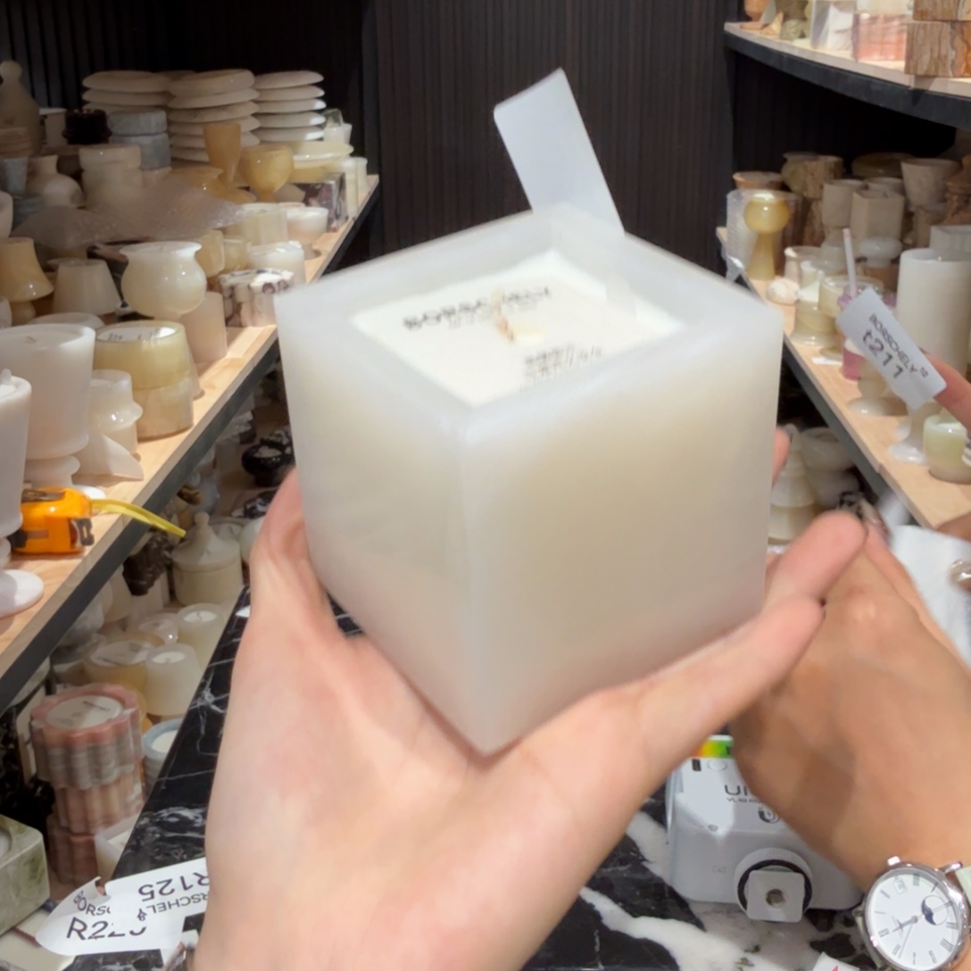 大理石t210。  亿。  