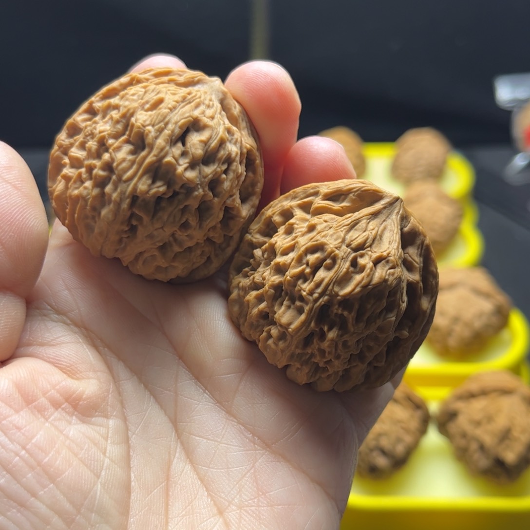 文玩核桃吊坠南疆石