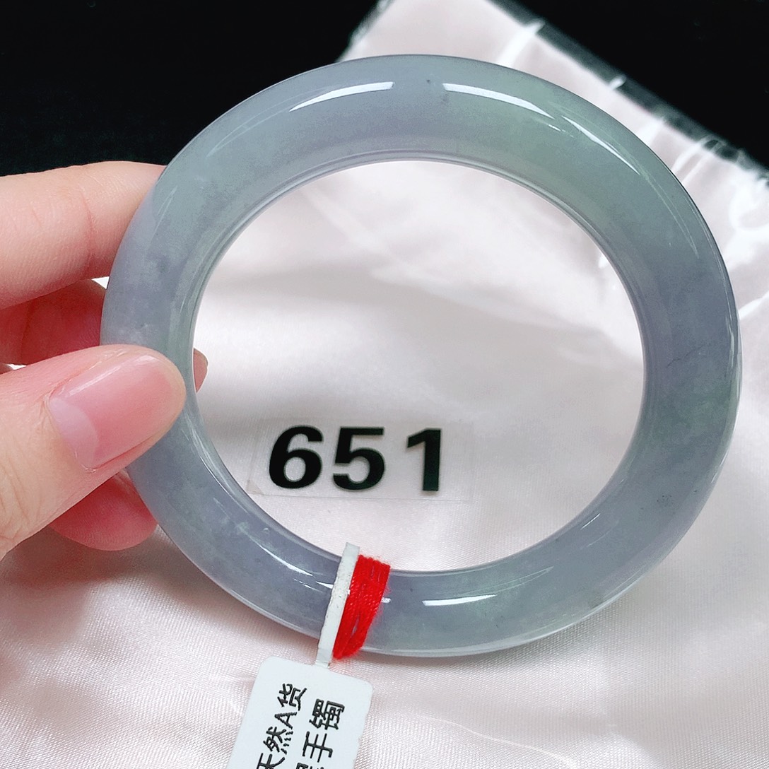 翡翠未镶嵌手镯（圆镯）