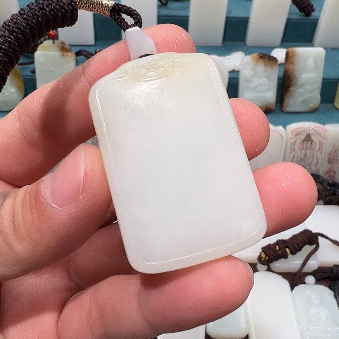 定制和田玉未镶嵌和田玉