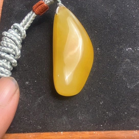 琥珀裸石未镶嵌不***菜蜜蜡