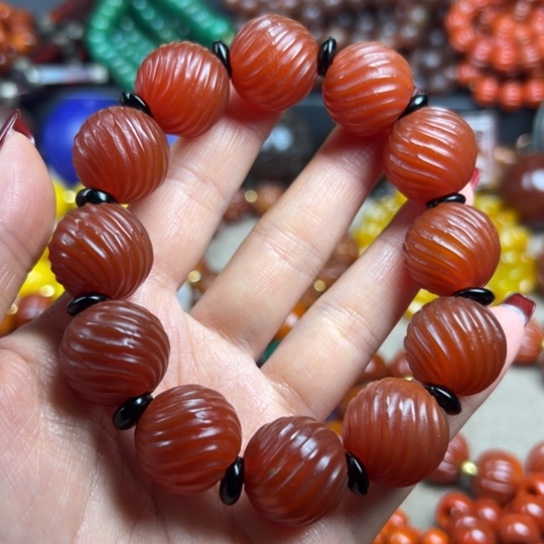 玛瑙/玉髓颈饰未镶嵌