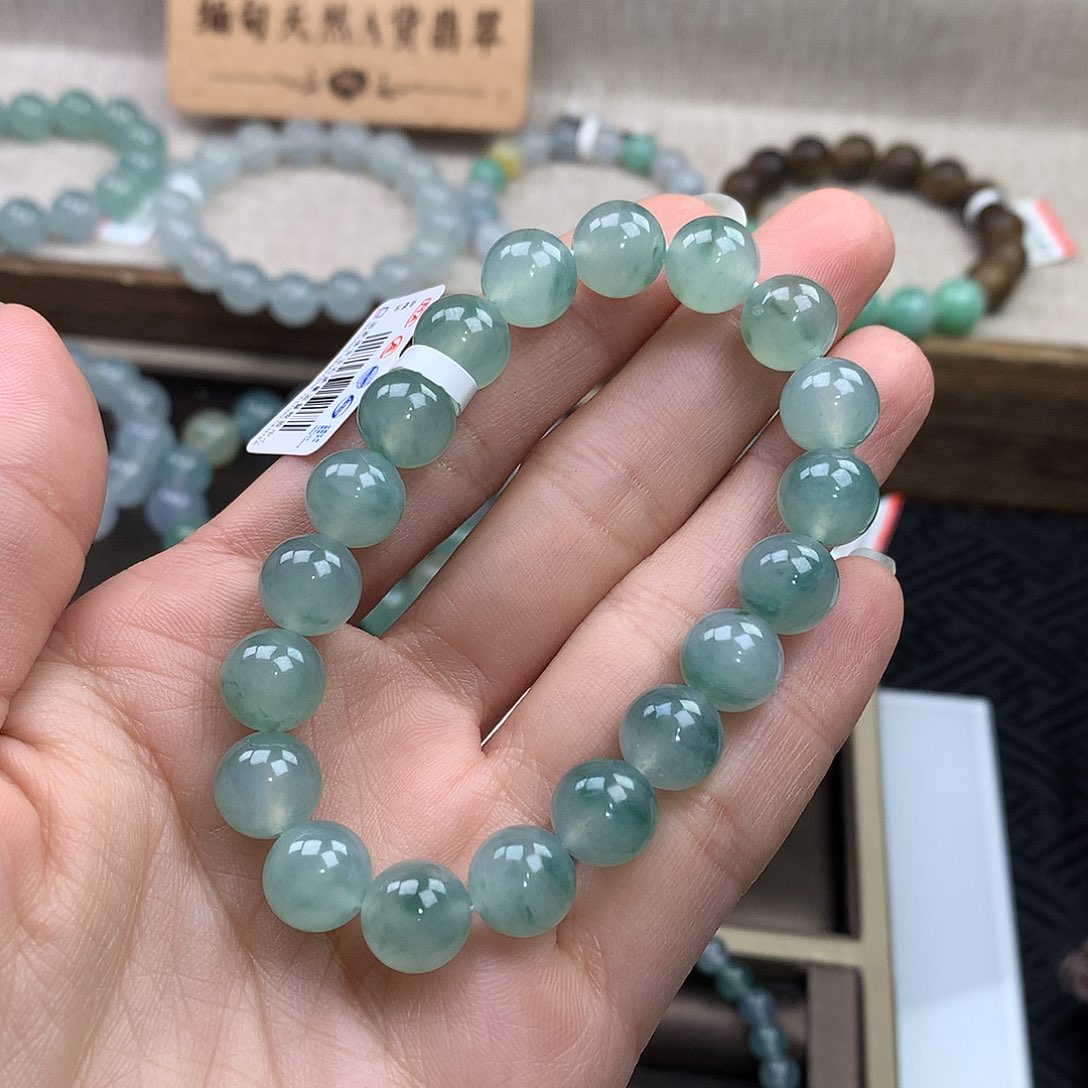 九***～翡翠未镶嵌手链冰飘绿