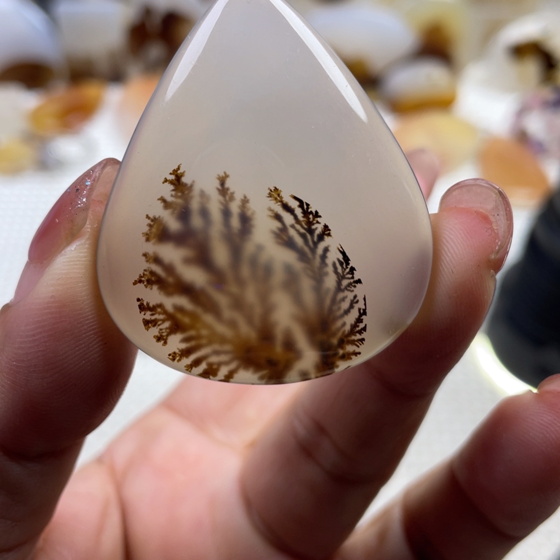 玛瑙/玉髓未镶嵌颈饰