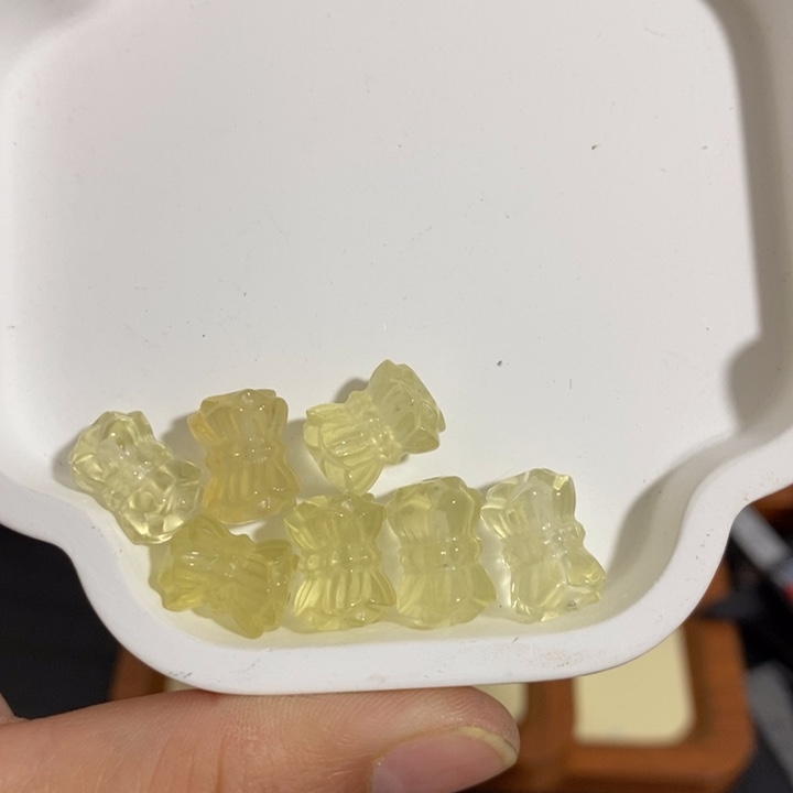 黄水晶并蒂莲卡9未镶嵌水晶