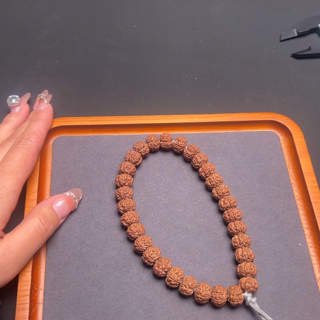 大叶紫檀（黑酸枝木类）