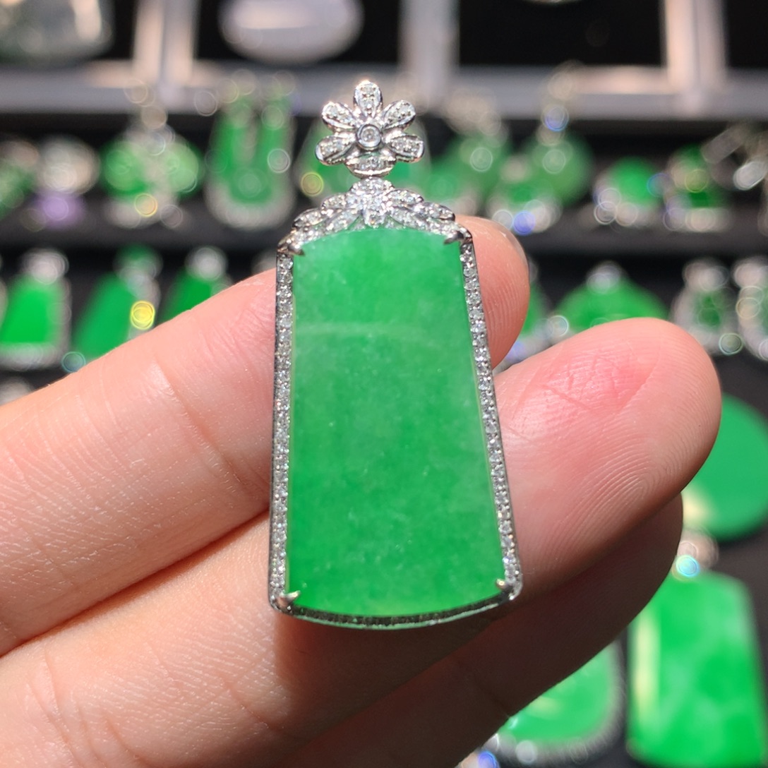 翡翠18K金镶嵌吊坠(不含链)翡翠