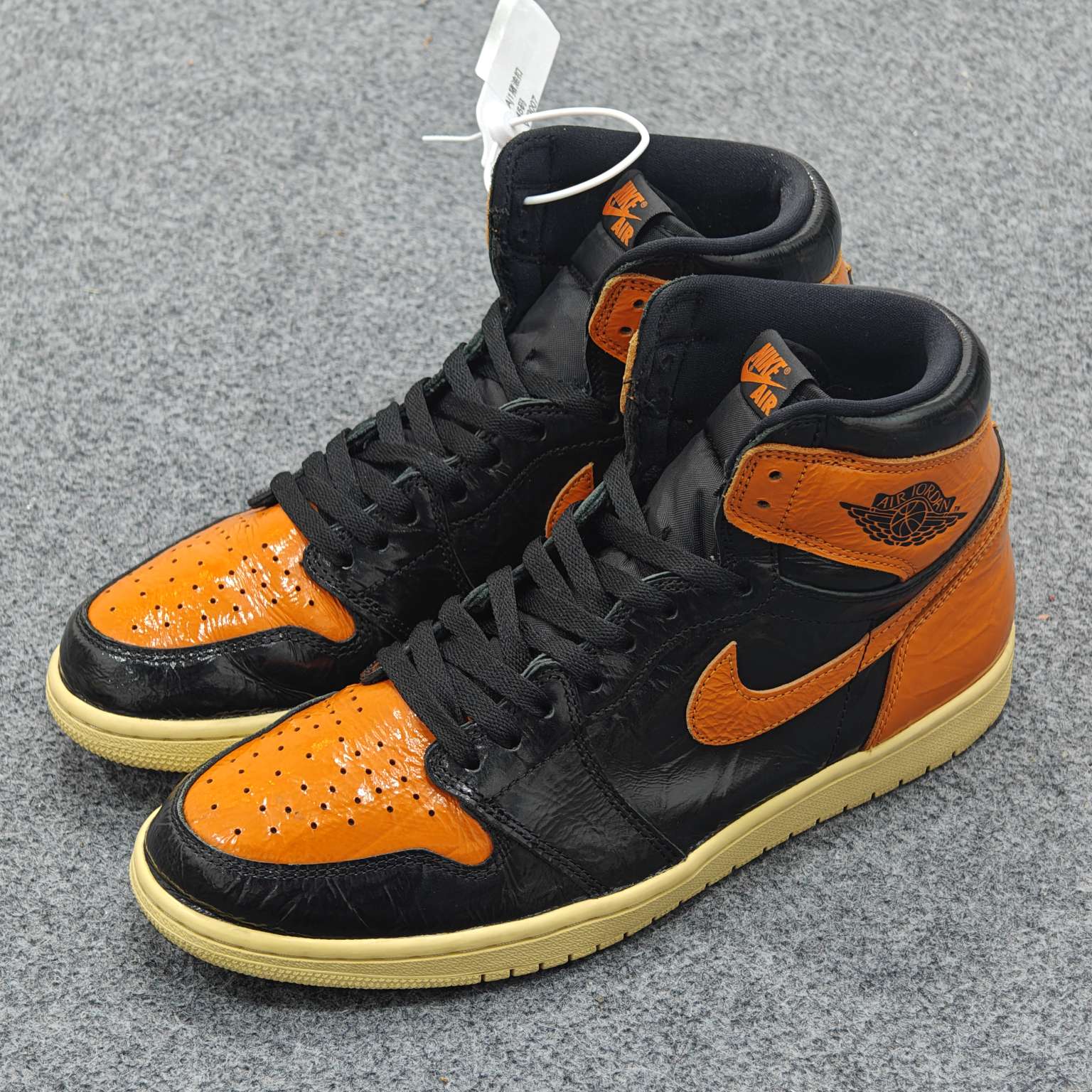 95新 MM6 猪油扣 45码无盒 VV3007鞋