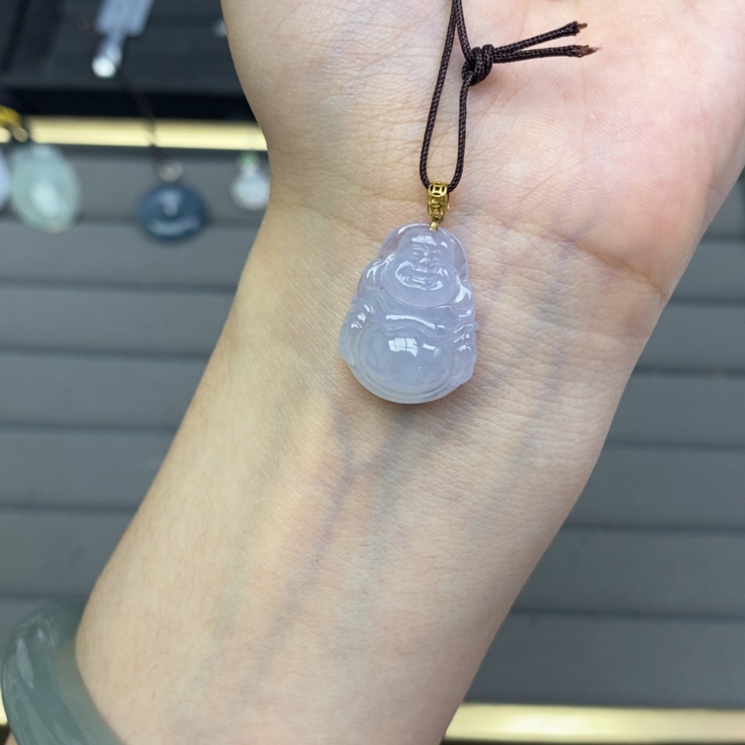 颈饰18K金镶嵌翡翠