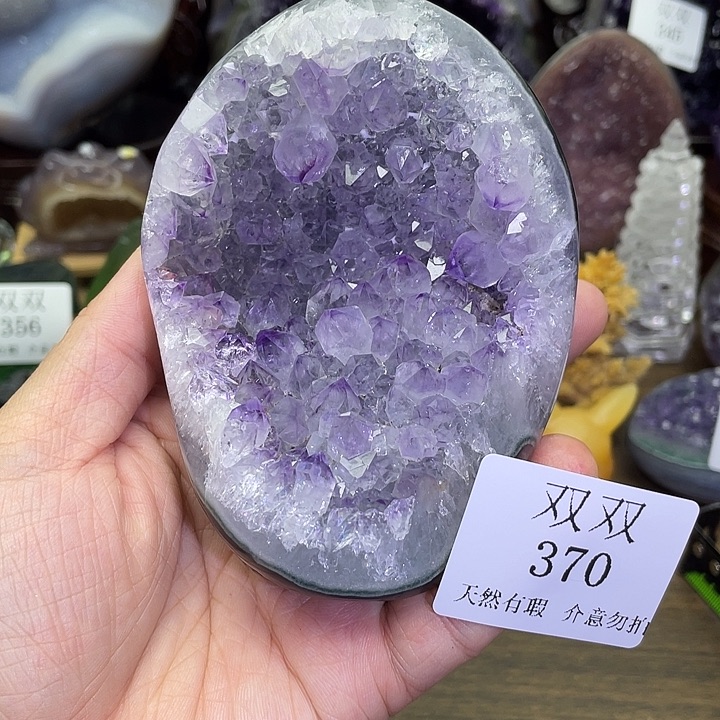 未镶嵌水晶大型摆件（非配饰）