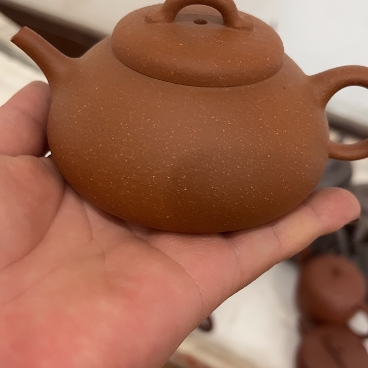 紫砂茶壶瑕疵………………