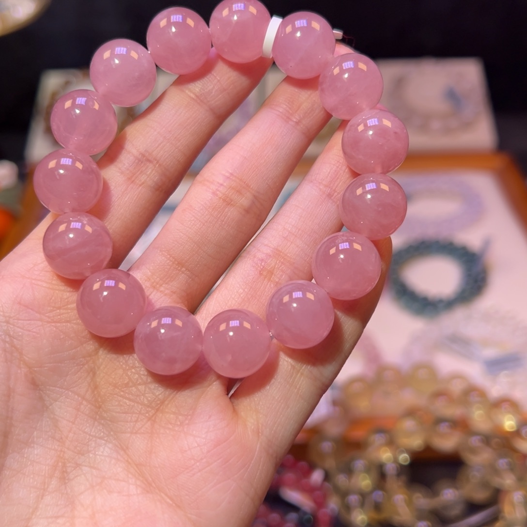 水晶手串未镶嵌小*含13m老矿蜜桃粉