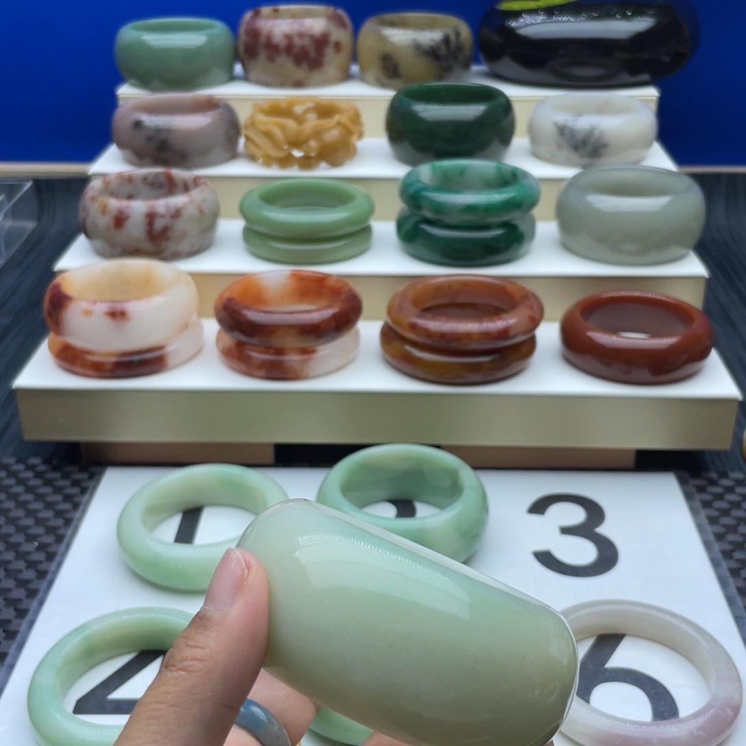 石英质玉手镯未镶嵌@*见