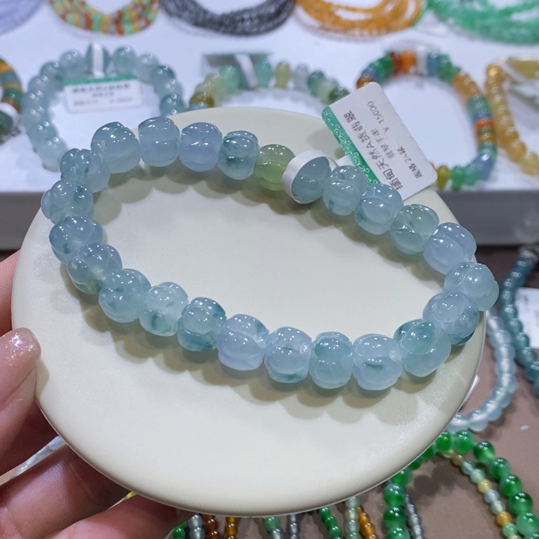 翡翠手链未镶嵌蓝底莲花