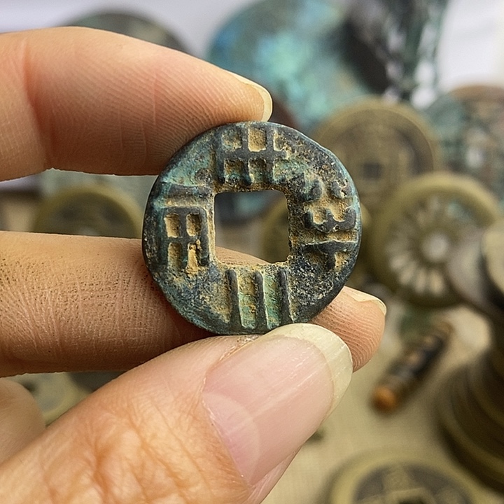 小***哥工艺品懂的拍懂的拍