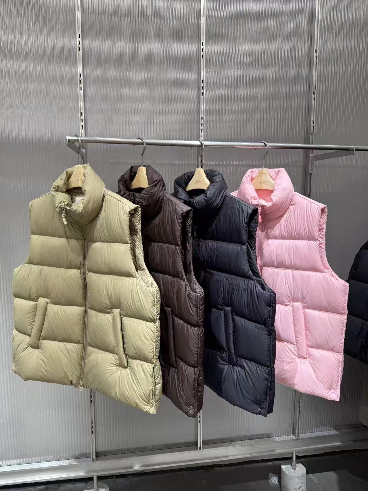 新款2025冬商场同款羽绒服宽松A型马甲5P0C12220
