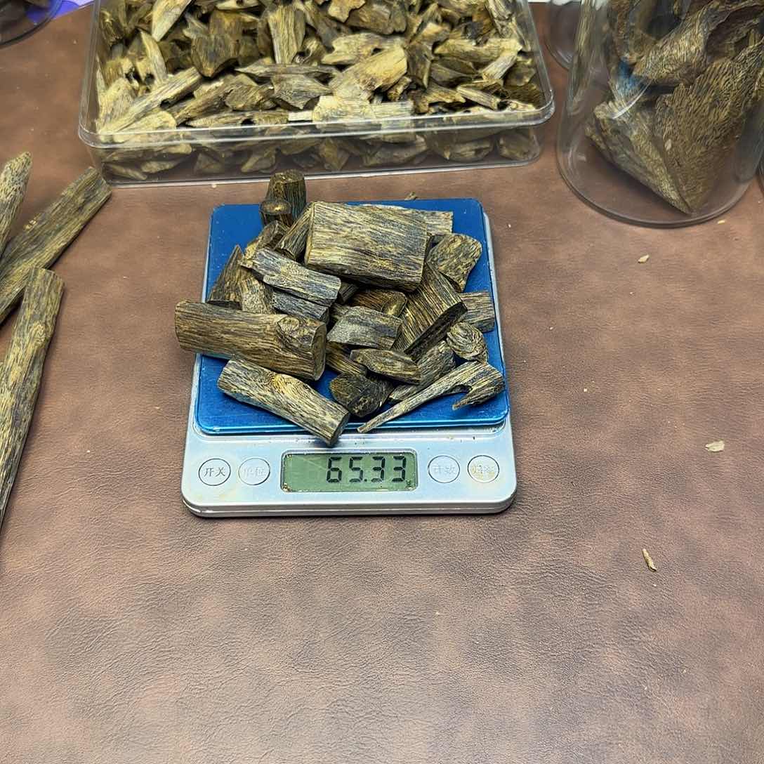 沉香沉香碎屑香料