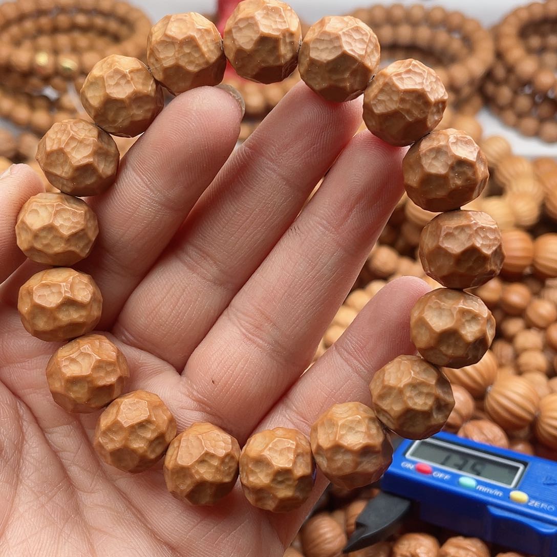 猴头核桃吊坠14+微瑕磐石无相